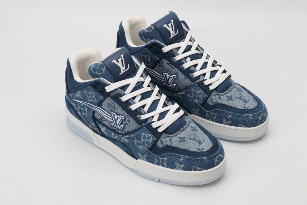 L*V SNEAKER